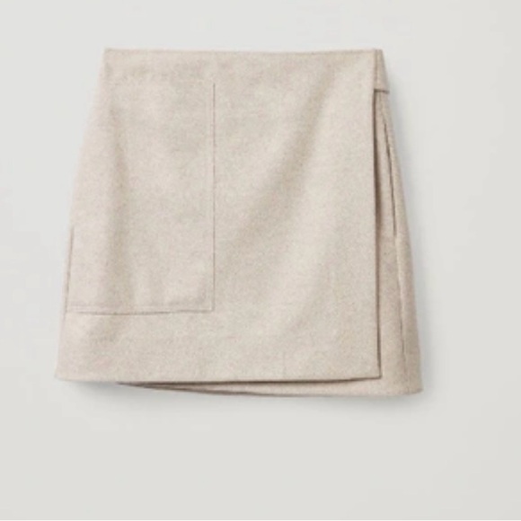 COS Dresses & Skirts - COS Short Wool Skirt Wrap Patch Pocket beige Size 6